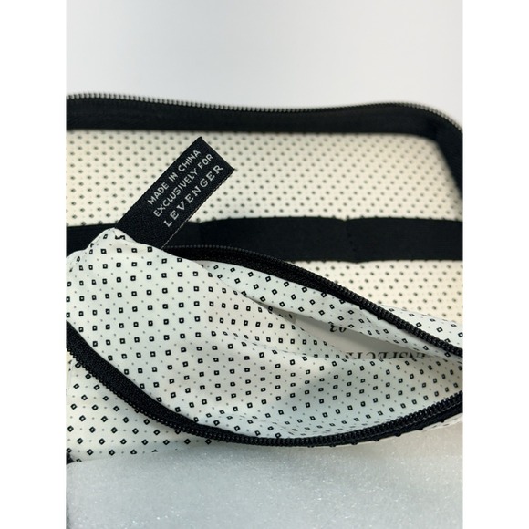 Levenger Black & White Leather Travel Organizer Tech Accessories Storage Case - Picture 9 of 14